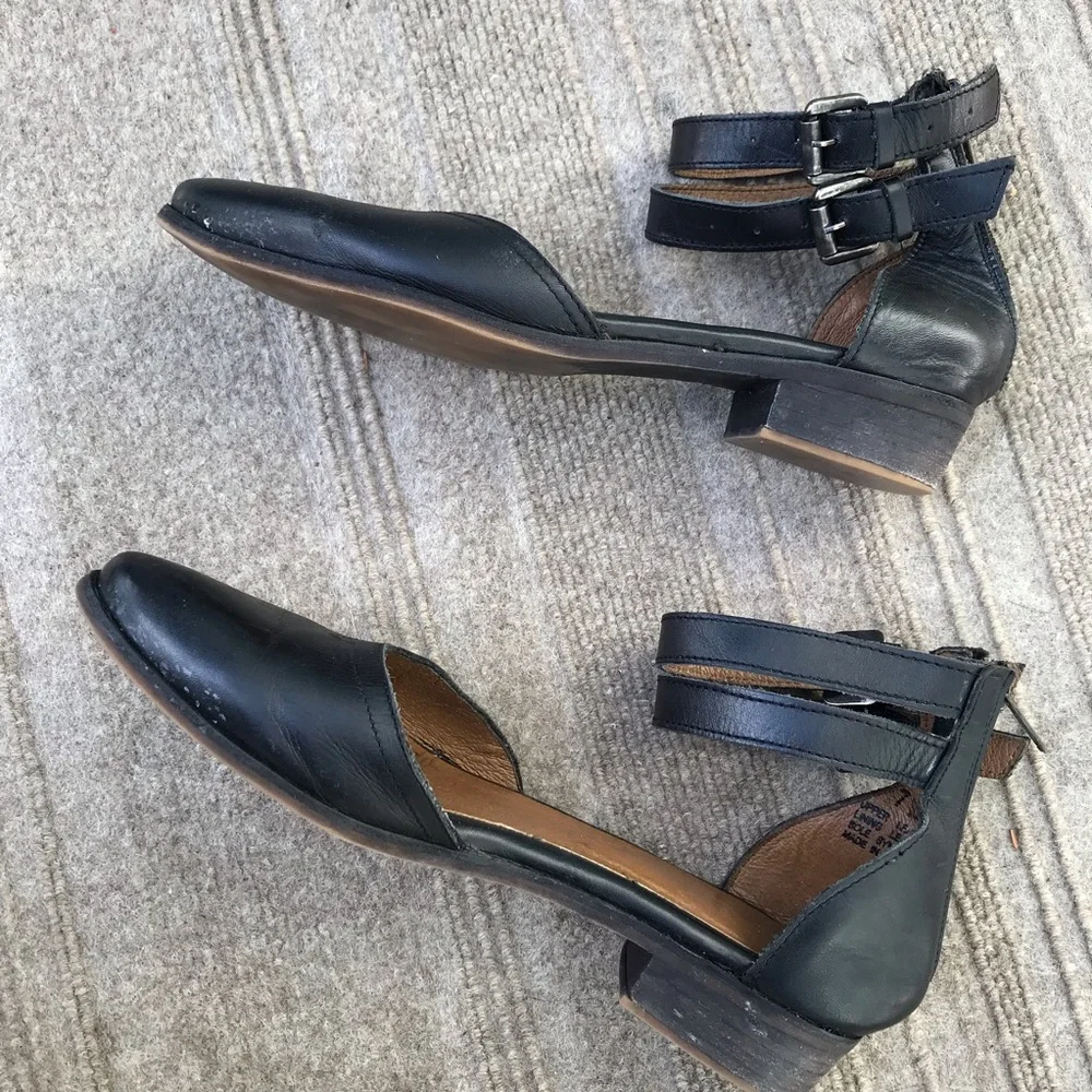 Sutro of San Francisco Leather Flats - Picture 6 of 10